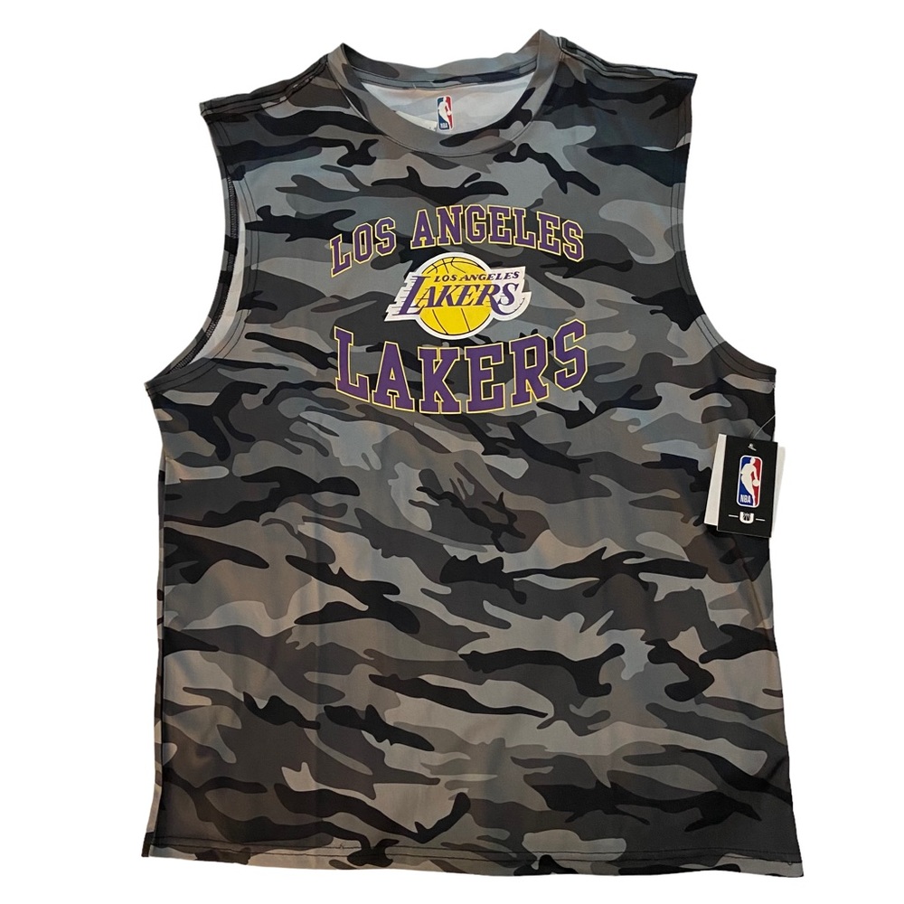 LA Lakers Basketball Men’s XL Camouflage Lebron James Short Sleeve Top